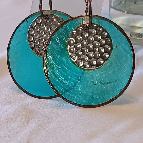 VINTAGE Nakea Shell Blue Earrings - Picture 2 of 3